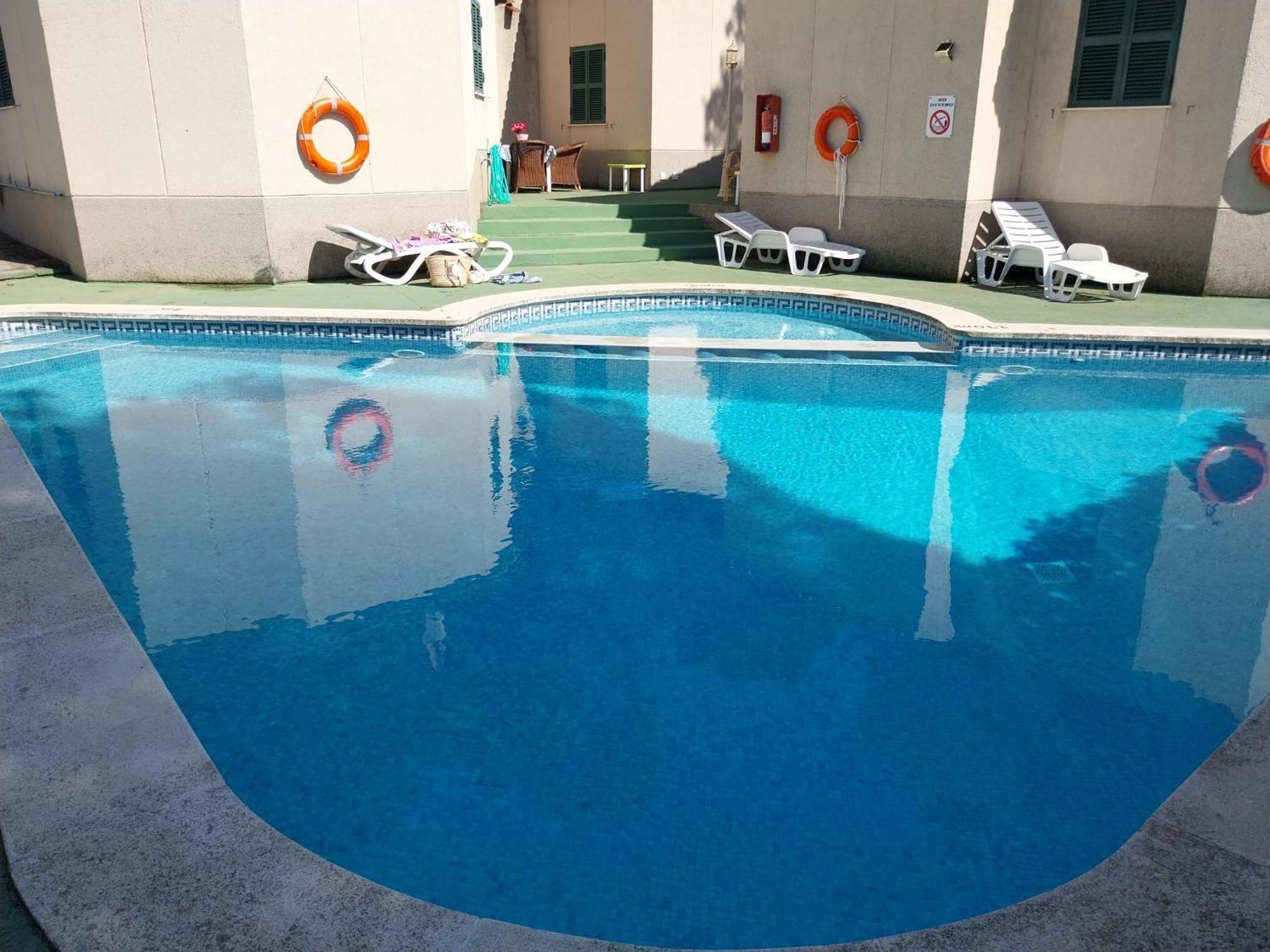 Es Pins Lägenhet Cala Blanca  Exteriör bild